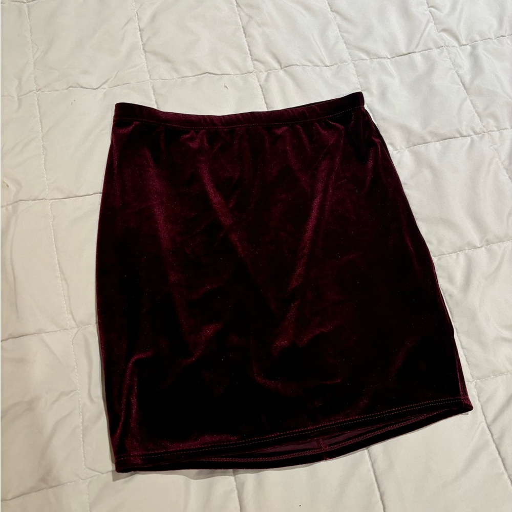 Windsor velvet pencil skirt NWT